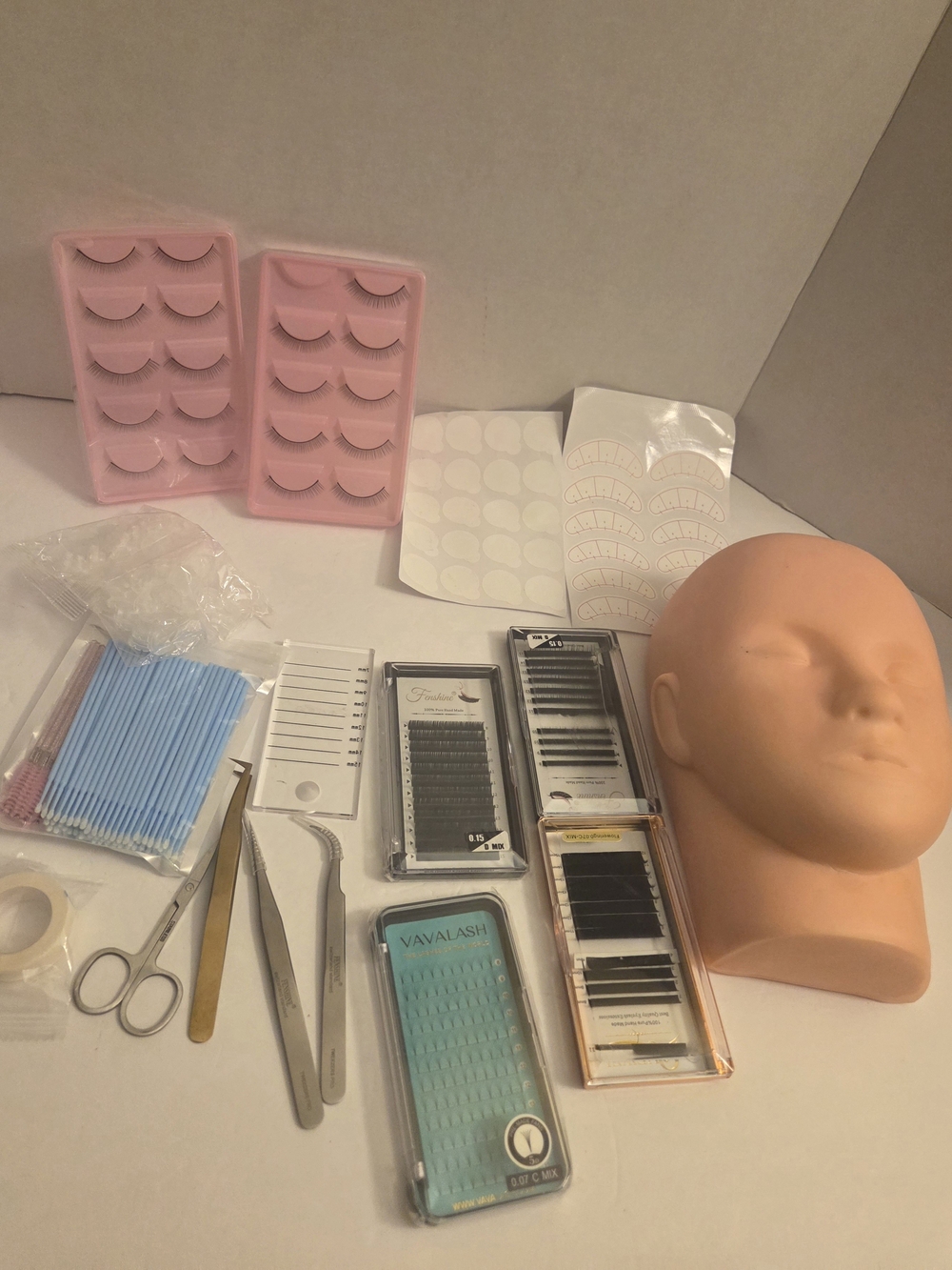 Eyelash Extension Starter Kit with Practice Head - Pink Accessories